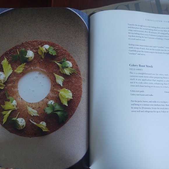 Elegant coffee table book with full color photographs - Picture 2 of 2